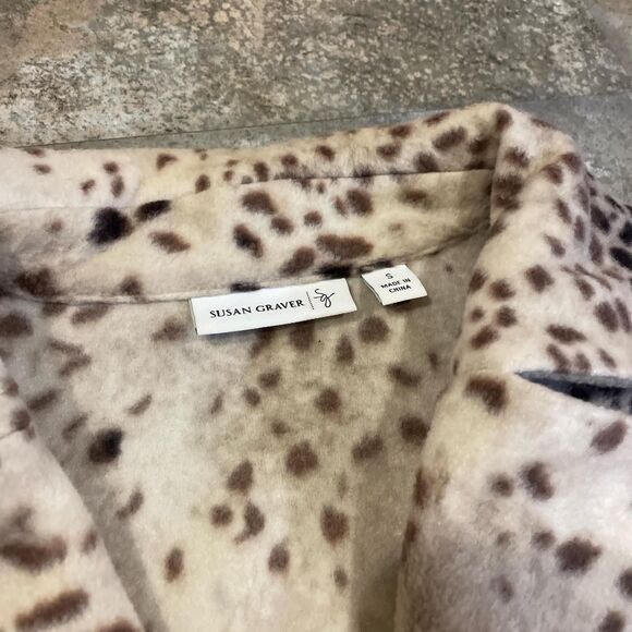 susan graver snow leopard animal print fleece top button sweater cardigan small - Picture 4 of 6